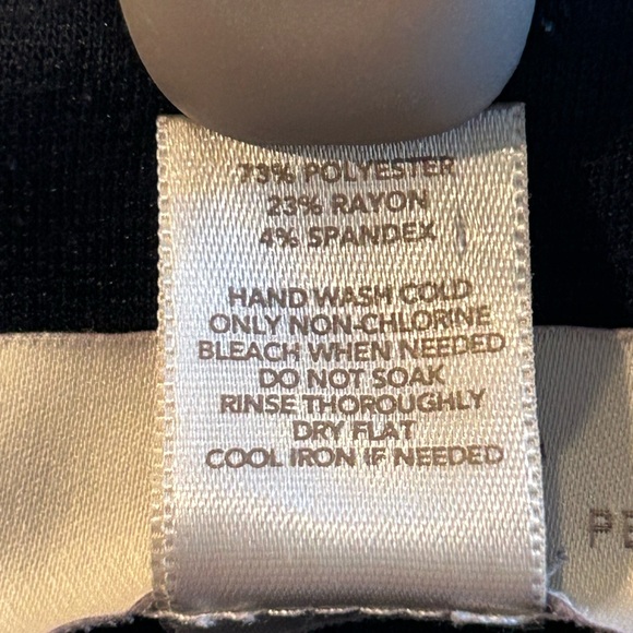 LOFT women’s size 6P Sleeveless Lilac and White color block Midi Dress. - Picture 8 of 8